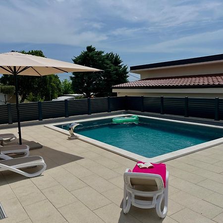 Kata Apartment Smrika Bagian luar foto