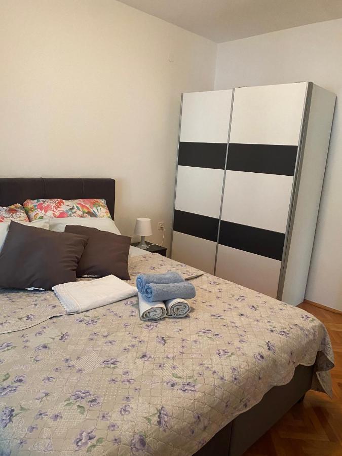 Kata Apartment Smrika Bagian luar foto
